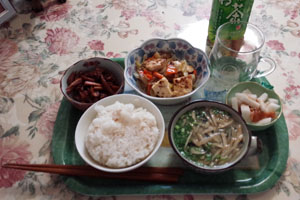 母用手抜きお昼ご飯