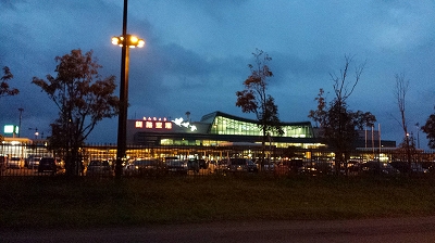 夜の釧路空港