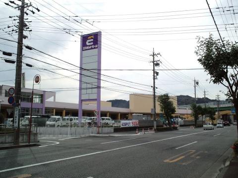 uc111002a_R.jpg