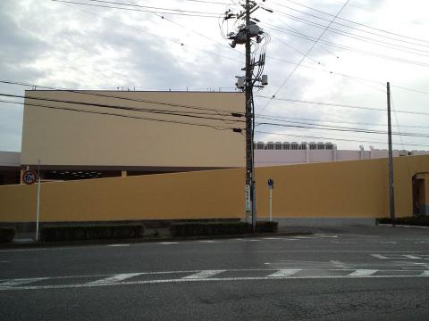 uc111002b_R.jpg