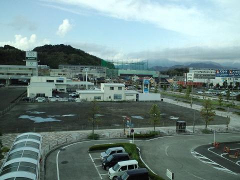 uc111023b_R.jpg
