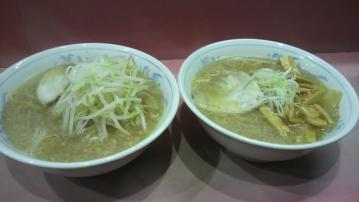 もやしラーメンとメンマラーメン