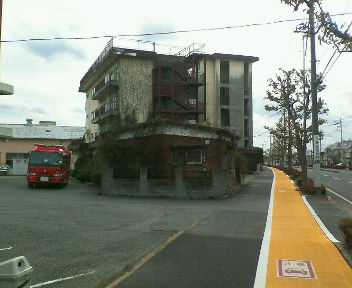 廃墟。