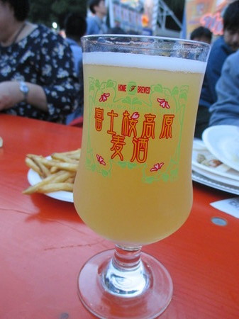 富士桜高原麦酒 ピーチヴァイツェン。
