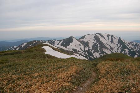 102エブ岳リ差