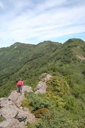 27剣が峰岩峰群・北峰