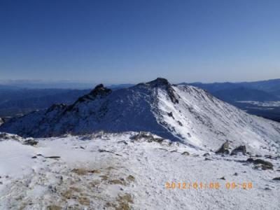 西天狗岳から東天狗岳を望む