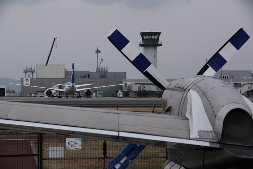 TAK_B787_04
