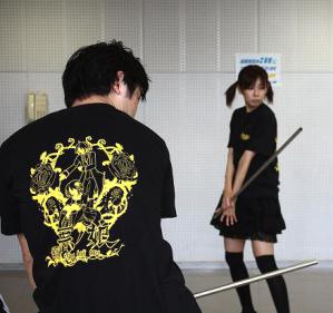 現世:左から青)近藤さん 緑)ばるばる