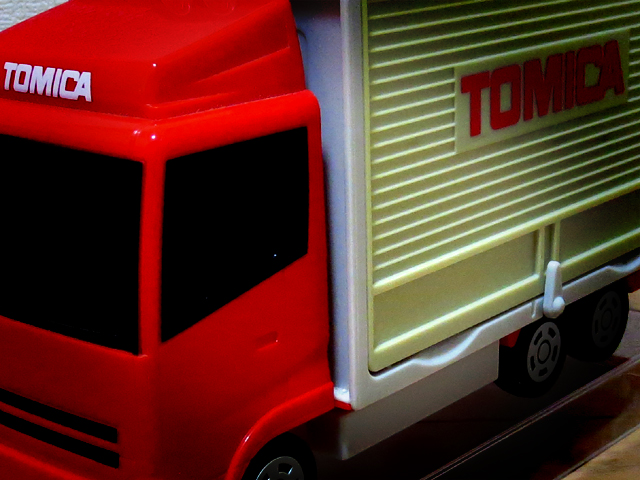 トミカ収納トラック 玩具の備忘録