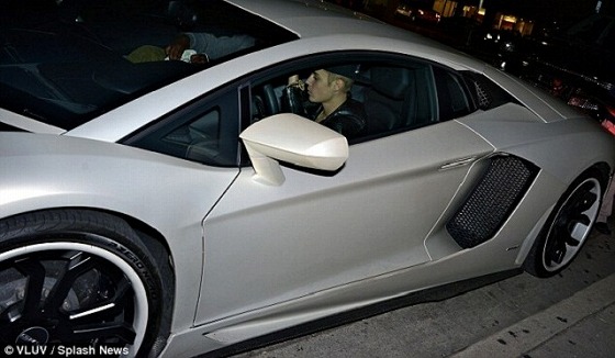 Justin-Bieber-Lamborghini.jpg