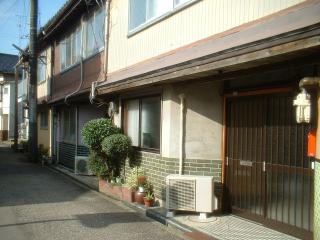 2003_1106_130851AA.jpg