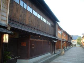 2003_1107_072842AA.jpg
