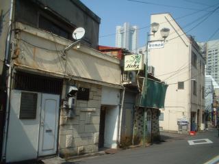 2004_0304_131634AA.jpg