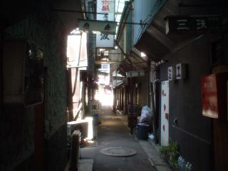 2004_0429_113926AA.jpg