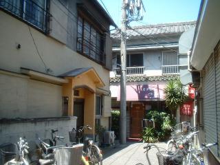 2004_0429_115144AA.jpg
