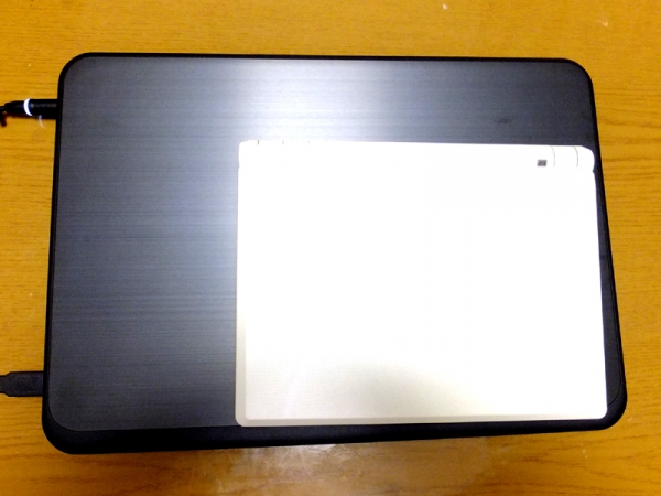 ASUSと比較