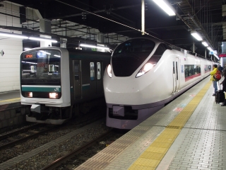 E657系 「ひたち号50周年」 ラッピング