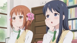 夏緒の真似をするリコ